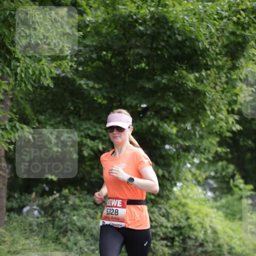 15.06.2025 - REWE Women's Run Jannik Wohlers http://msf.ph/oto/7968329 15.06.2025 10:03:37 Laufen 5328 meine-sportfotos.de