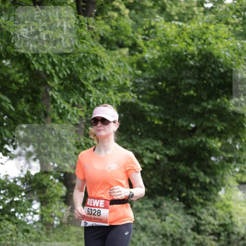 15.06.2025 - REWE Women's Run Jannik Wohlers http://msf.ph/oto/7968353 15.06.2025 10:03:37 Laufen 5328 meine-sportfotos.de