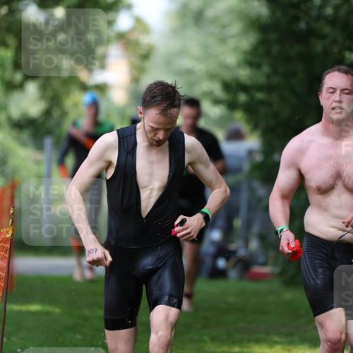 15.06.2025 - 7 Türme Triathlon Michael Strokosch http://msf.ph/oto/7968369 15.06.2025 12:54:37 Schwimmen 707, 719, 734, 740, 802, 916, 939, 945, 998, 1006, 1104, 1105, 1182 meine-sportfotos.de