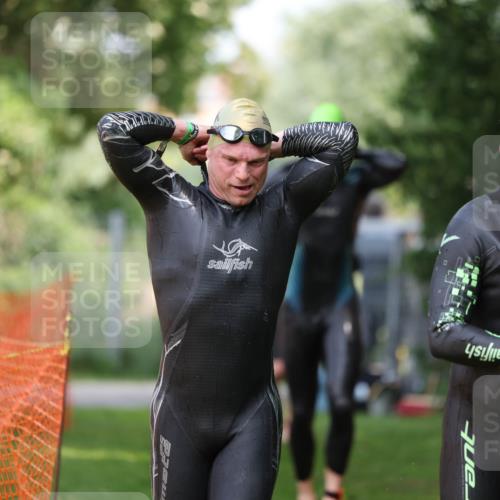 15.06.2025 - 7 Türme Triathlon Michael Strokosch http://msf.ph/oto/7968496 15.06.2025 12:54:51 Schwimmen 157, 701, 719, 723, 740, 762, 881, 916, 939, 945, 998, 1024, 1104, 1105, 1182 meine-sportfotos.de