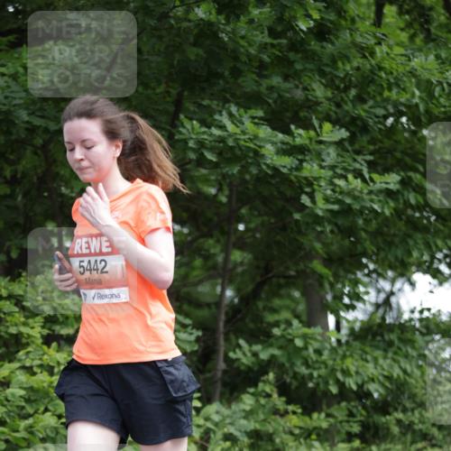 15.06.2025 - REWE Women's Run Jannik Wohlers http://msf.ph/oto/7968507 15.06.2025 10:03:46 Laufen 5442 meine-sportfotos.de