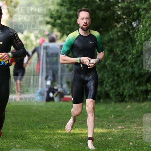 15.06.2025 - 7 Türme Triathlon Michael Strokosch http://msf.ph/oto/7968566 15.06.2025 12:55:02 Schwimmen 157, 701, 719, 723, 745, 762, 772, 846, 859, 865, 881, 939, 945, 950, 952, 1019, 1024, 1152, 1182 meine-sportfotos.de
