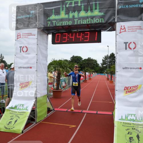 15.06.2025 - 7 Türme Triathlon Michael Strokosch http://msf.ph/oto/7968598 15.06.2025 13:44:31 Ziel 1133 meine-sportfotos.de
