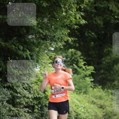 15.06.2025 - REWE Women's Run Jannik Wohlers http://msf.ph/oto/7968616 15.06.2025 10:03:55 Laufen 5305 meine-sportfotos.de