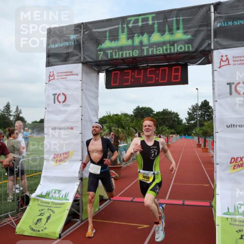 15.06.2025 - 7 Türme Triathlon Michael Strokosch http://msf.ph/oto/7968646 15.06.2025 13:45:08 Ziel 618, 1090 meine-sportfotos.de