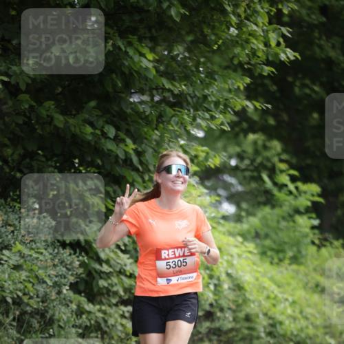 15.06.2025 - REWE Women's Run Jannik Wohlers http://msf.ph/oto/7968651 15.06.2025 10:03:56 Laufen 5305 meine-sportfotos.de
