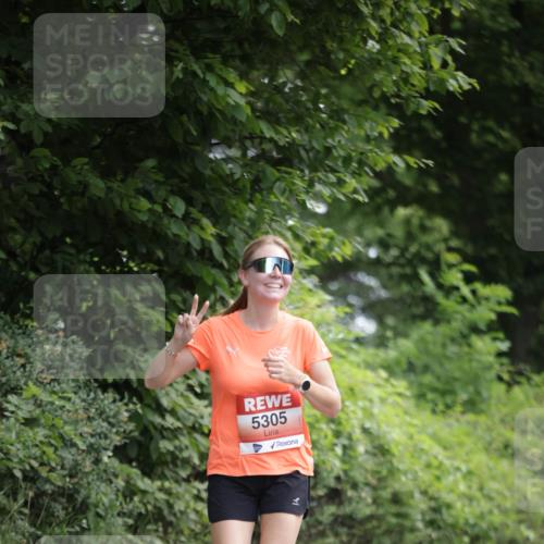 15.06.2025 - REWE Women's Run Jannik Wohlers http://msf.ph/oto/7968656 15.06.2025 10:03:56 Laufen 5305 meine-sportfotos.de