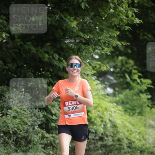 15.06.2025 - REWE Women's Run Jannik Wohlers http://msf.ph/oto/7968665 15.06.2025 10:03:56 Laufen 5305 meine-sportfotos.de