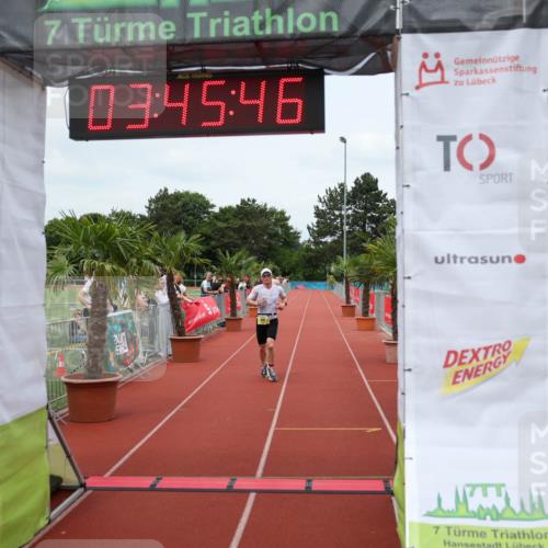 15.06.2025 - 7 Türme Triathlon Michael Strokosch http://msf.ph/oto/7968680 15.06.2025 13:45:46 Ziel 916 meine-sportfotos.de