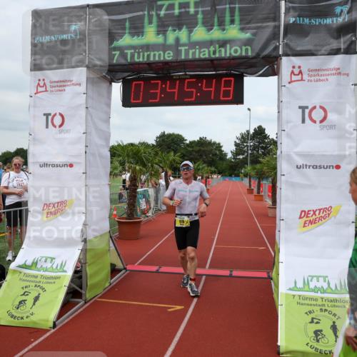 15.06.2025 - 7 Türme Triathlon Michael Strokosch http://msf.ph/oto/7968702 15.06.2025 13:45:48 Ziel 916 meine-sportfotos.de