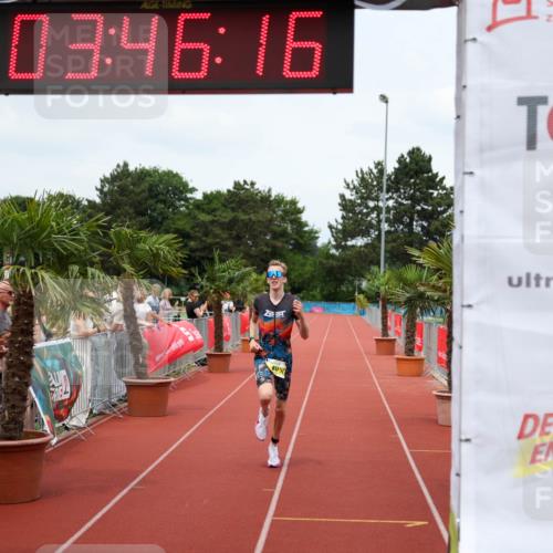 15.06.2025 - 7 Türme Triathlon Michael Strokosch http://msf.ph/oto/7968736 15.06.2025 13:46:15 Ziel 817 meine-sportfotos.de