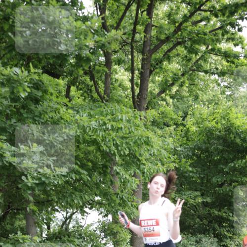 15.06.2025 - REWE Women's Run Jannik Wohlers http://msf.ph/oto/7968794 15.06.2025 10:03:59 Laufen 5354 meine-sportfotos.de