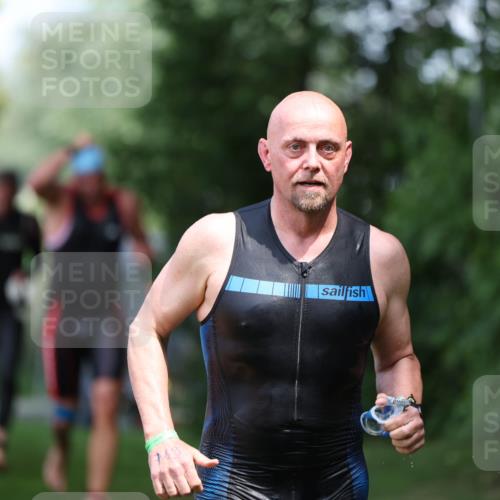 15.06.2025 - 7 Türme Triathlon Michael Strokosch http://msf.ph/oto/7968797 15.06.2025 12:55:26 Schwimmen 727, 745, 763, 769, 772, 784, 792, 797, 801, 805, 859, 865, 879, 927, 955, 1011, 1019, 1029, 1075, 1152, 1169 meine-sportfotos.de
