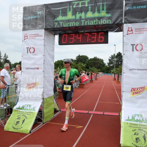 15.06.2025 - 7 Türme Triathlon Michael Strokosch http://msf.ph/oto/7968799 15.06.2025 13:47:36 Ziel 1104 meine-sportfotos.de