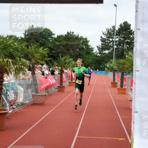 15.06.2025 - 7 Türme Triathlon Michael Strokosch http://msf.ph/oto/7968813 15.06.2025 13:47:53 Ziel 1182 meine-sportfotos.de