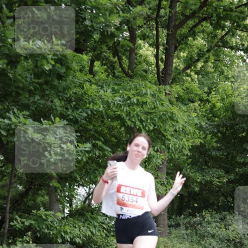 15.06.2025 - REWE Women's Run Jannik Wohlers http://msf.ph/oto/7968817 15.06.2025 10:04:00 Laufen 5354 meine-sportfotos.de