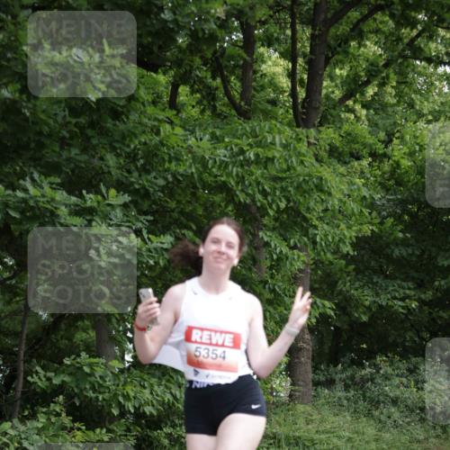 15.06.2025 - REWE Women's Run Jannik Wohlers http://msf.ph/oto/7968824 15.06.2025 10:04:00 Laufen 5354 meine-sportfotos.de