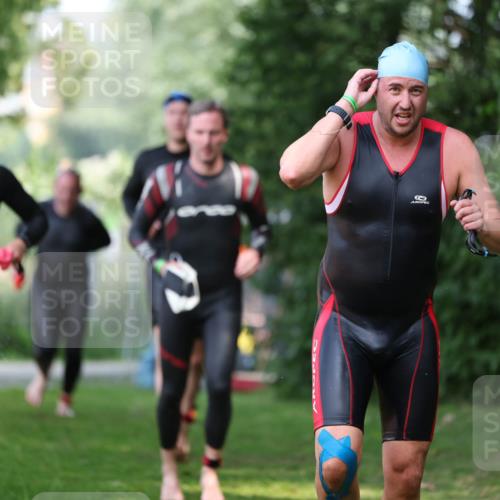 15.06.2025 - 7 Türme Triathlon Michael Strokosch http://msf.ph/oto/7968830 15.06.2025 12:55:28 Schwimmen 727, 745, 755, 763, 769, 772, 784, 792, 797, 801, 805, 859, 865, 879, 919, 927, 955, 1011, 1029, 1075, 1169 meine-sportfotos.de