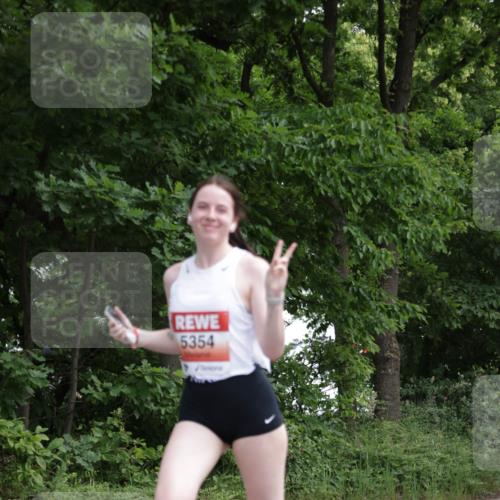 15.06.2025 - REWE Women's Run Jannik Wohlers http://msf.ph/oto/7968833 15.06.2025 10:04:00 Laufen 5354 meine-sportfotos.de
