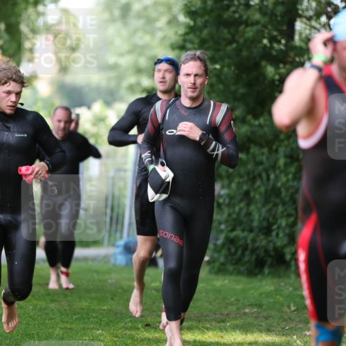 15.06.2025 - 7 Türme Triathlon Michael Strokosch http://msf.ph/oto/7968834 15.06.2025 12:55:28 Schwimmen 727, 745, 755, 763, 769, 772, 784, 792, 797, 801, 805, 859, 865, 879, 919, 927, 955, 1011, 1029, 1075, 1169 meine-sportfotos.de