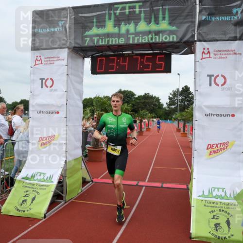 15.06.2025 - 7 Türme Triathlon Michael Strokosch http://msf.ph/oto/7968838 15.06.2025 13:47:55 Ziel 1171, 1182 meine-sportfotos.de