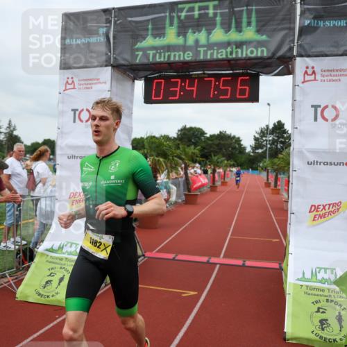 15.06.2025 - 7 Türme Triathlon Michael Strokosch http://msf.ph/oto/7968847 15.06.2025 13:47:55 Ziel 1171, 1182 meine-sportfotos.de
