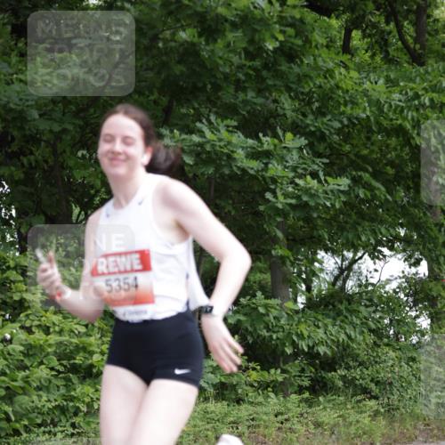 15.06.2025 - REWE Women's Run Jannik Wohlers http://msf.ph/oto/7968849 15.06.2025 10:04:00 Laufen 5354 meine-sportfotos.de