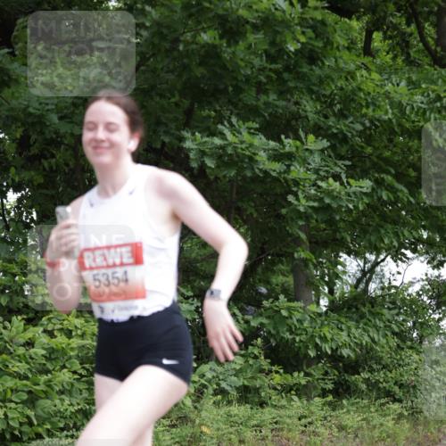 15.06.2025 - REWE Women's Run Jannik Wohlers http://msf.ph/oto/7968853 15.06.2025 10:04:00 Laufen 5354 meine-sportfotos.de