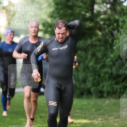 15.06.2025 - 7 Türme Triathlon Michael Strokosch http://msf.ph/oto/7968953 15.06.2025 12:55:38 Schwimmen 755, 763, 784, 792, 797, 805, 877, 879, 919, 927, 955, 1011, 1023, 1029, 1071, 1075, 1144, 1169 meine-sportfotos.de