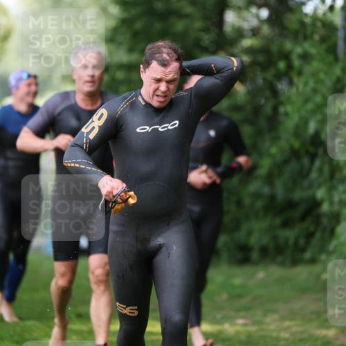 15.06.2025 - 7 Türme Triathlon Michael Strokosch http://msf.ph/oto/7968959 15.06.2025 12:55:38 Schwimmen 755, 763, 784, 792, 797, 805, 877, 879, 919, 927, 955, 1011, 1023, 1029, 1071, 1075, 1144, 1169 meine-sportfotos.de