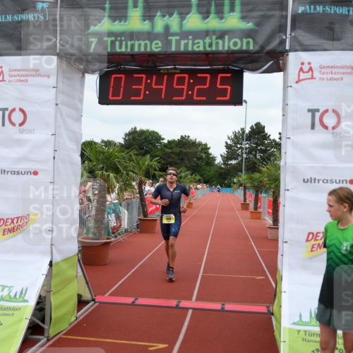 15.06.2025 - 7 Türme Triathlon Michael Strokosch http://msf.ph/oto/7968971 15.06.2025 13:49:25 Ziel 940 meine-sportfotos.de
