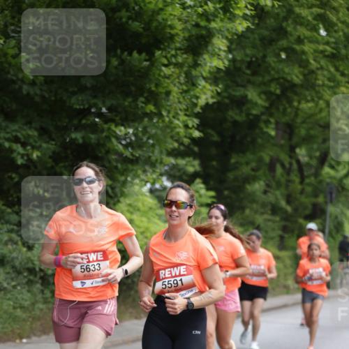 15.06.2025 - REWE Women's Run Jannik Wohlers http://msf.ph/oto/7969037 15.06.2025 10:04:12 Laufen 5633 meine-sportfotos.de