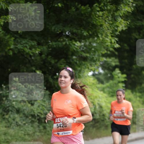 15.06.2025 - REWE Women's Run Jannik Wohlers http://msf.ph/oto/7969087 15.06.2025 10:04:13 Laufen 5423, 5197 meine-sportfotos.de