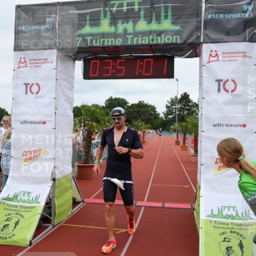 15.06.2025 - 7 Türme Triathlon Michael Strokosch http://msf.ph/oto/7969090 15.06.2025 13:51:00 Ziel 399, 983 meine-sportfotos.de