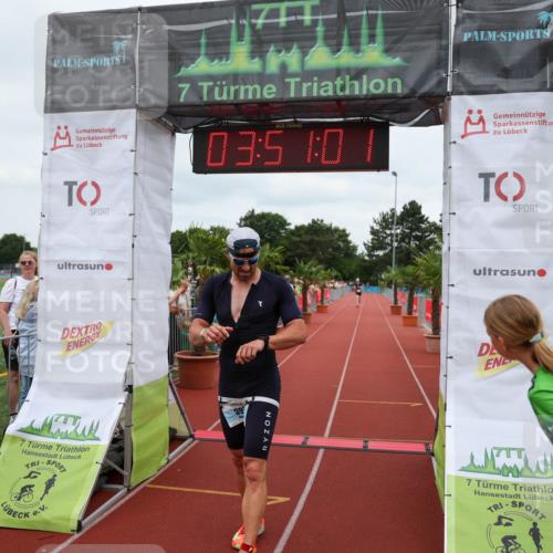 15.06.2025 - 7 Türme Triathlon Michael Strokosch http://msf.ph/oto/7969096 15.06.2025 13:51:01 Ziel 399, 983 meine-sportfotos.de