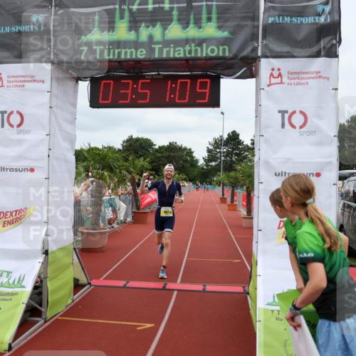 15.06.2025 - 7 Türme Triathlon Michael Strokosch http://msf.ph/oto/7969103 15.06.2025 13:51:08 Ziel 862 meine-sportfotos.de