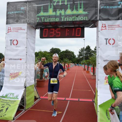 15.06.2025 - 7 Türme Triathlon Michael Strokosch http://msf.ph/oto/7969118 15.06.2025 13:51:09 Ziel 862 meine-sportfotos.de
