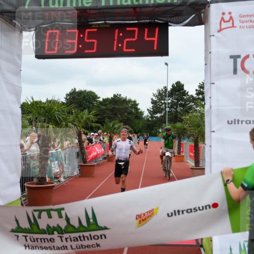 15.06.2025 - 7 Türme Triathlon Michael Strokosch http://msf.ph/oto/7969150 15.06.2025 13:51:24 Ziel 282, 855, 955, 1105 meine-sportfotos.de