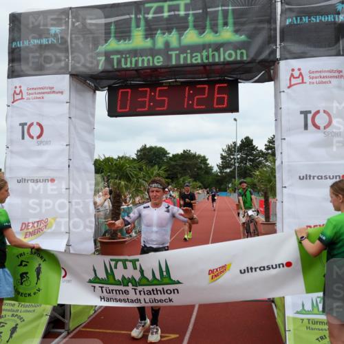 15.06.2025 - 7 Türme Triathlon Michael Strokosch http://msf.ph/oto/7969175 15.06.2025 13:51:25 Ziel 282, 855, 955, 1105 meine-sportfotos.de