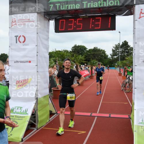 15.06.2025 - 7 Türme Triathlon Michael Strokosch http://msf.ph/oto/7969232 15.06.2025 13:51:30 Ziel 282, 955, 1072 meine-sportfotos.de