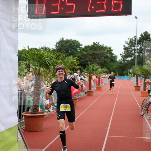 15.06.2025 - 7 Türme Triathlon Michael Strokosch http://msf.ph/oto/7969270 15.06.2025 13:51:36 Ziel 772, 842, 955, 1072 meine-sportfotos.de