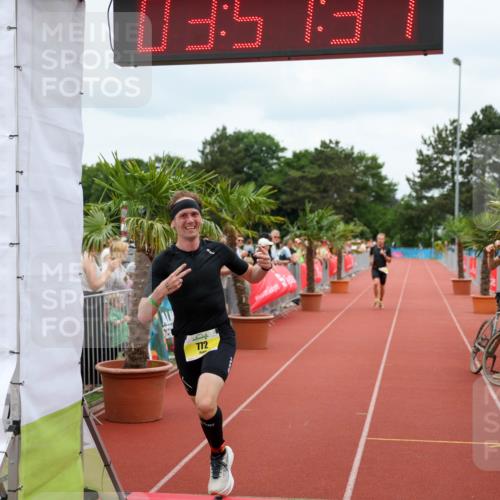 15.06.2025 - 7 Türme Triathlon Michael Strokosch http://msf.ph/oto/7969275 15.06.2025 13:51:36 Ziel 772, 842, 955, 1072 meine-sportfotos.de