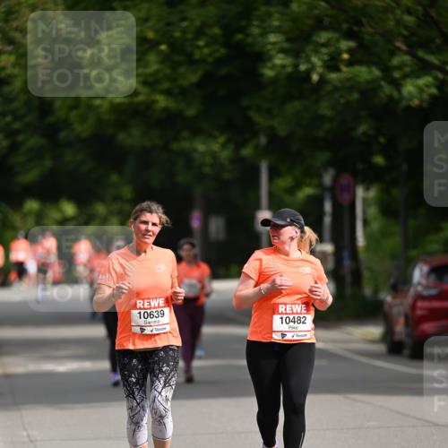 15.06.2025 - REWE Women's Run Dr. Thomas Lammeyer http://msf.ph/oto/7969306 15.06.2025 09:58:02 Laufen 10639, 10482 meine-sportfotos.de