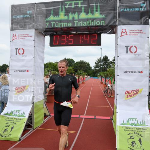 15.06.2025 - 7 Türme Triathlon Michael Strokosch http://msf.ph/oto/7969319 15.06.2025 13:51:42 Ziel 772, 842 meine-sportfotos.de