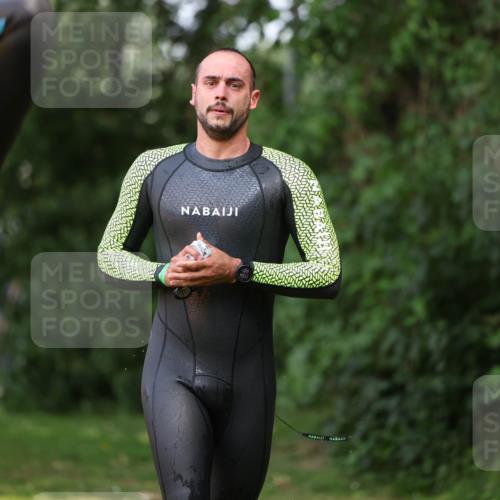 15.06.2025 - 7 Türme Triathlon Michael Strokosch http://msf.ph/oto/7969329 15.06.2025 12:56:11 Schwimmen 708, 741, 776, 804, 818, 833, 842, 869, 872, 880, 896, 904, 992, 1091, 1120, 1149, 1150, 1153, 1177 meine-sportfotos.de