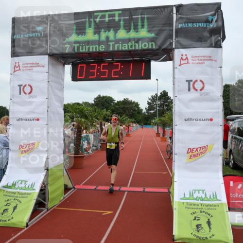 15.06.2025 - 7 Türme Triathlon Michael Strokosch http://msf.ph/oto/7969352 15.06.2025 13:52:10 Ziel 1146 meine-sportfotos.de