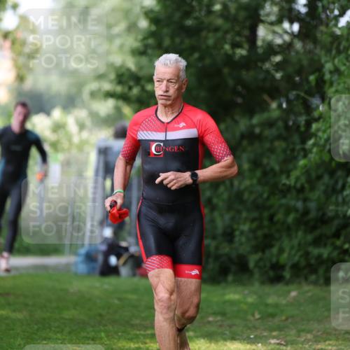 15.06.2025 - 7 Türme Triathlon Michael Strokosch http://msf.ph/oto/7969365 15.06.2025 12:56:14 Schwimmen 741, 776, 804, 842, 869, 872, 880, 896, 904, 963, 992, 1091, 1120, 1149, 1150 meine-sportfotos.de