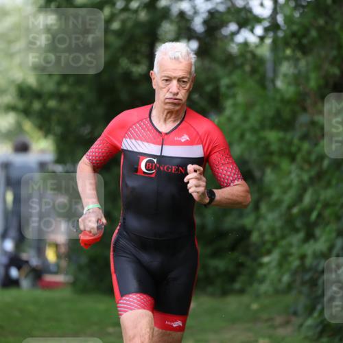 15.06.2025 - 7 Türme Triathlon Michael Strokosch http://msf.ph/oto/7969385 15.06.2025 12:56:15 Schwimmen 741, 776, 804, 842, 851, 869, 872, 880, 896, 904, 963, 992, 1091, 1120, 1149, 1150 meine-sportfotos.de