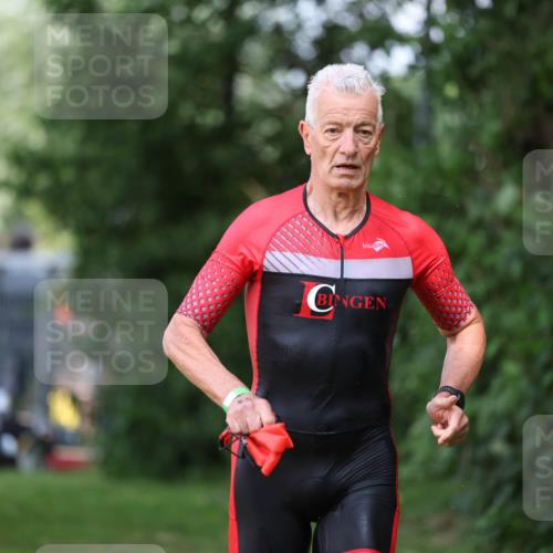 15.06.2025 - 7 Türme Triathlon Michael Strokosch http://msf.ph/oto/7969393 15.06.2025 12:56:15 Schwimmen 741, 776, 804, 842, 851, 869, 872, 880, 896, 904, 963, 992, 1091, 1120, 1149, 1150 meine-sportfotos.de