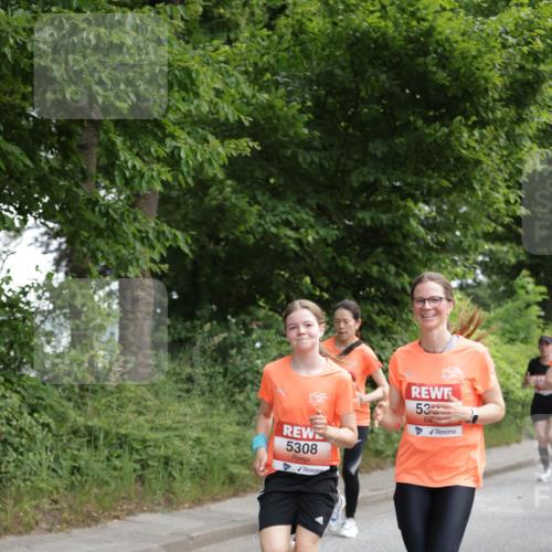 15.06.2025 - REWE Women's Run Jannik Wohlers http://msf.ph/oto/7969395 15.06.2025 10:04:26 Laufen 5308, 53 meine-sportfotos.de